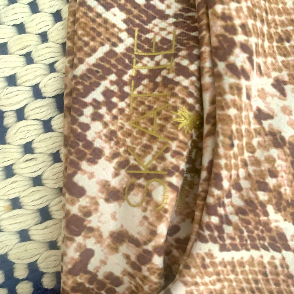 SKATIE SWIM LACEY TOP & MELLY BOTTOM in Sequoia print. NWT open to Trade too - Picture 3 of 4